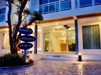 Busaba Bella Hotel Hotels near Wat Chedi (Ai Khai)