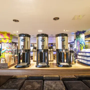 a&o Edinburgh City Отели рядом с достопримечательностью «Эдинбург Олд Таун»