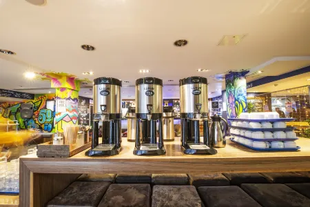 a&o Edinburgh City Отели рядом с достопримечательностью «Данбарс Клоуз»