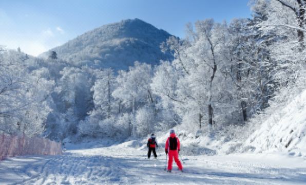 YABULI SUN MOUNTAIN HOLIDAY HOTEL