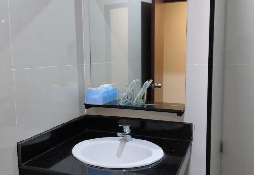 4. 호텔 룸바룸바 ..