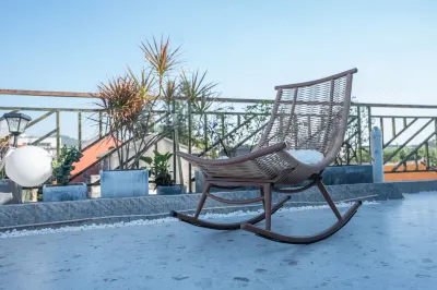 Hibiscus inn