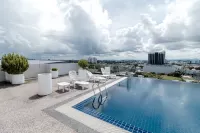 Regatta, Kozi Square Kuching