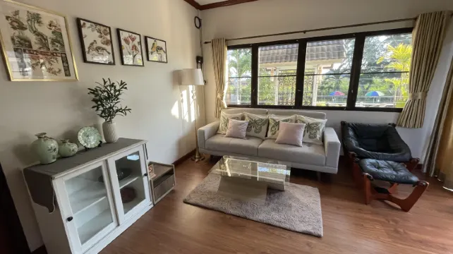 โฮมมี่ โฮมสเตย์ (2 ห้องนอน 2 ห้องนั่งเล่น)