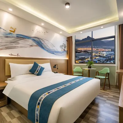 Light Travel Hotel Hotels near Huyi Railway Station