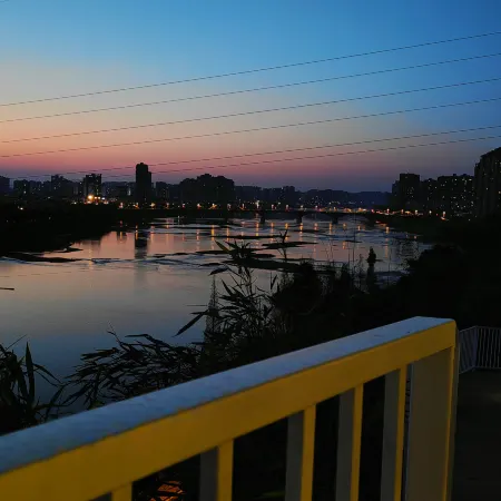 Mohuayue Bailinju Boutique Hostel