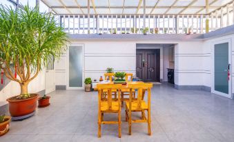 Boutique Courtyard Room