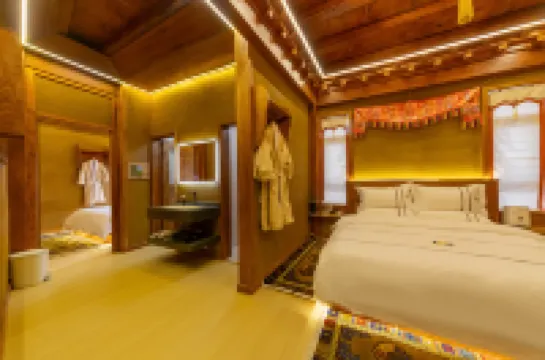 The Snow Realm · Petit Tusi Tibetan Boutique Lodge (Dukezong Ancient Town, Shangri-La) Hotels in Shangri-La