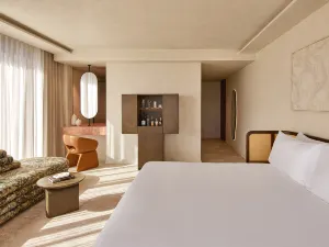Mondrian Gold Coast