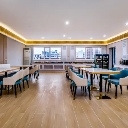 Shengyi Business Hotel