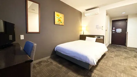 Hotel Route-Inn Ageo Отели рядом со станцией JR Kitamoto station