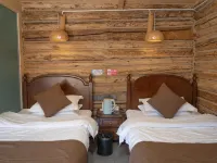 Hilletter Wild Luxury Vacation Homestay (Kanas Scenic Area Branch)