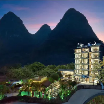 Lanshan Wangyue Homestay (Yangshuo Shili Gallery Store) Hotels near Julong Pool