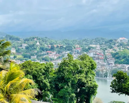 Villa Avora Ridge キャンディのホテル