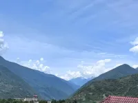 Zhuyucangminsu Hotels in Motuo