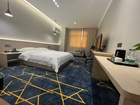 Wanyuan Inn Отели рядом с достопримечательностью «Suichuanxian Yuantouhu Park»