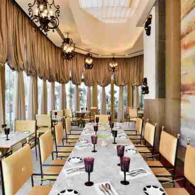 Radisson Blu MBD Hotel Noida Hotel Exterior