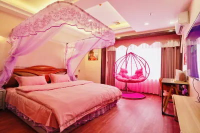 Cloud Hotel
