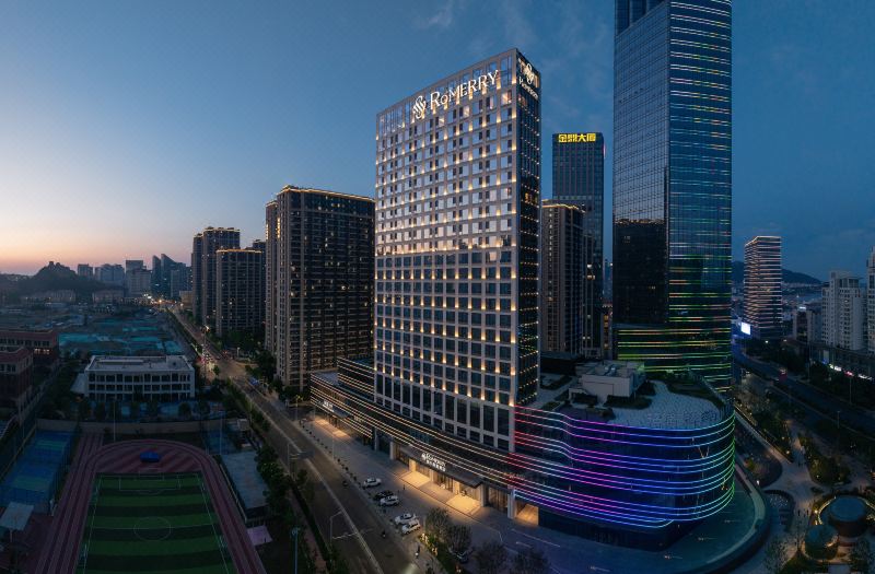 Romerry Qingdao Hotel(Shilaoren Beach Guoxin Sports Center)