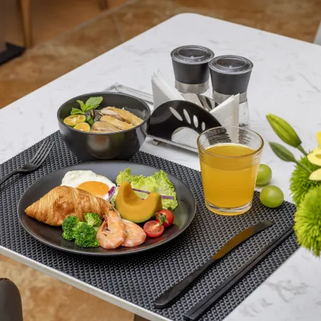 Vienna International Hotel Classic Dongxing Railway Station Erqiao Port Branch