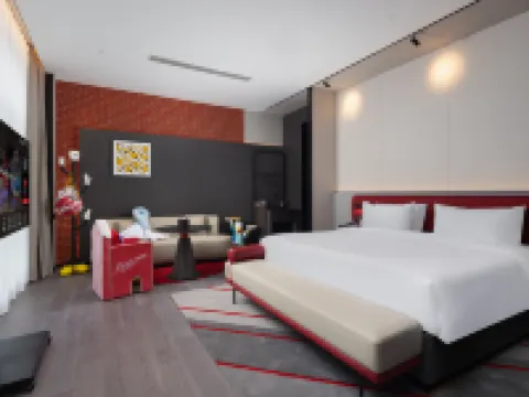 Radisson RED Hotel Jingjiang Financial Business District فنادق في جينغجيانغ
