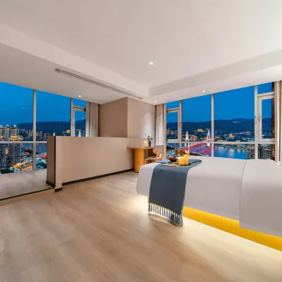 Jiting High-altitude Riverview Hotel (Jiefangbei Cloud Eye) โรงแรมใกล้กระเช้าลอยฟ้า แม่น้ำแยงซีเกียง