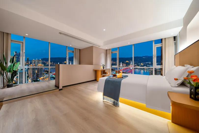 Jiting High-altitude Riverview Hotel (Jiefangbei Cloud Eye)