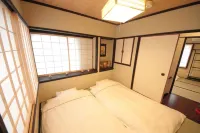 Rakuzen Kyoto – Entire Traditional Home, Perfect for Group & Family Stays!