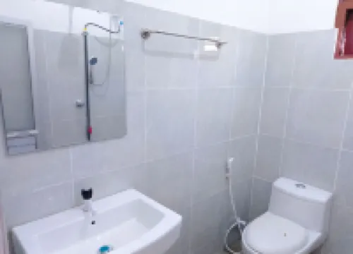 Tropical Suites - Airport Transit Residence