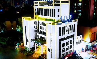 Lavande Hotel (Yingde Yingzhou Avenue)