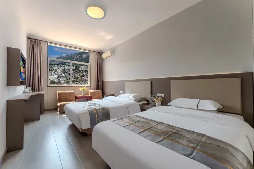 Wanyuan Lighthouse Cultural Mountain View Inn (Huashan Scenic Area Branch) - Inns