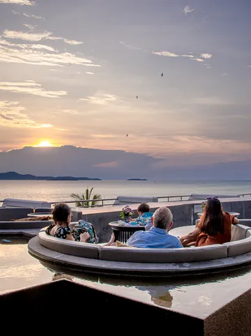 รูปภาพของรอยัล คลิฟ บีช โฮเต็ล