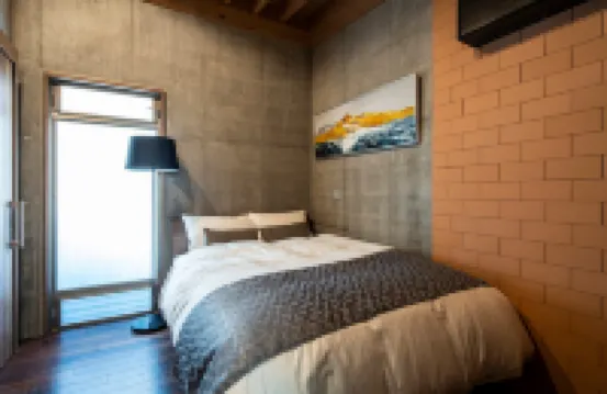 愛犬と過ごす一棟貸し別荘｜海まで徒歩1分｜バリアフリー｜葉山YASHIRO 葉山のホテル