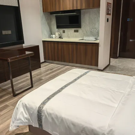 Lvqingchun Boutique Stay (Wanda Plaza)