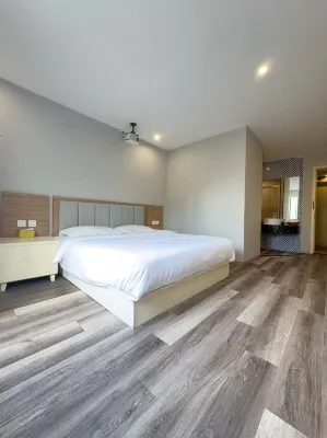 Shilan Hotel (Kunshan Yushan  Subway Station Branch) 쿤산 호텔