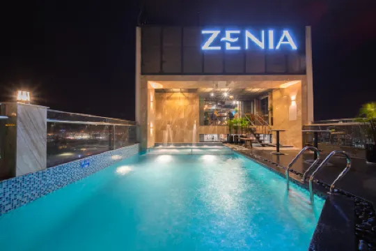 Zenia Boutique Hotel Nha Trang Отели рядом с достопримечательностью «AB Central Square Nha Trang»