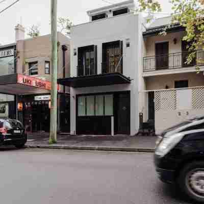 The Sarah by Urban Rest Hotel Exterior