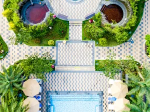 新興悦天下温泉酒店