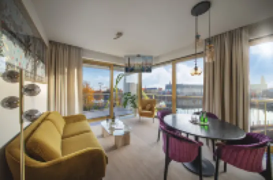 Boulevard Drobnera Residence - Apartments with a view of the Odra River のホテル