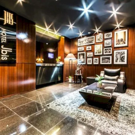 Jbis Hotel Отели рядом с достопримечательностью «Стадион Ыйджонбу»