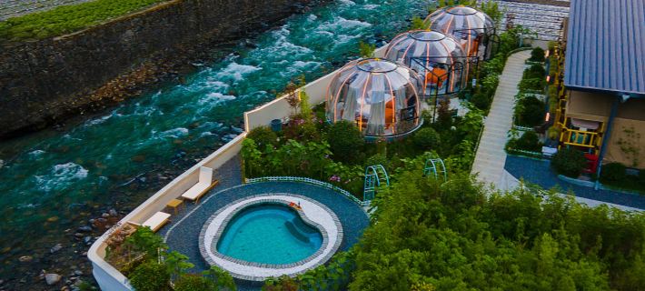 Mubar Cabin • Hot Spring Camping Homestay (Bipenggou Scenic Area Lixiaolu) Hotels in Li County