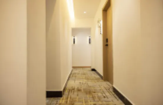 Mancheng Smart Hotel (Jingzhou Changjiang University)