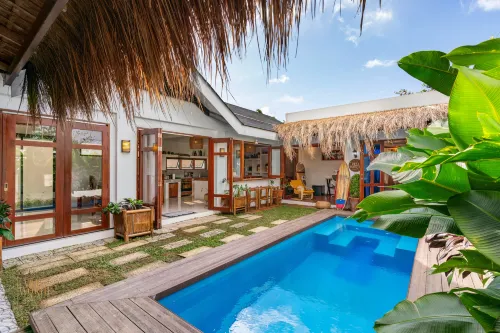Whole Bali Villa Stylled w/ Pool Hotels in Boac