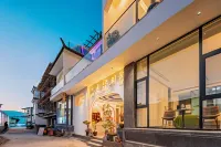 憶山伴月飯店（大理雙廊洱海店） - 海景