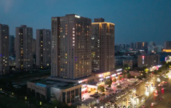 Home Inn Huayi Zhilü Hotel (Zhengzhou Zhongyuan Futa Metro Station Branch) Hotels near Fu Tower