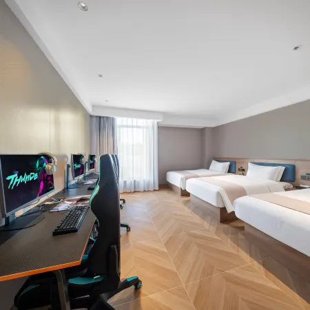 THUNDEROBOT HOTEL