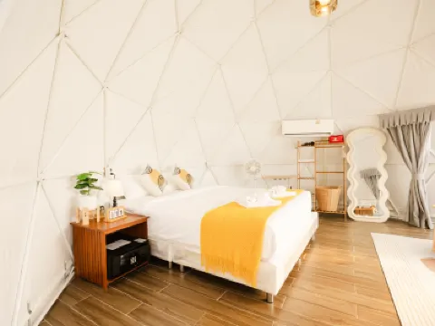 L1 Lanta Resort Hotels near Khlong Khong Beach