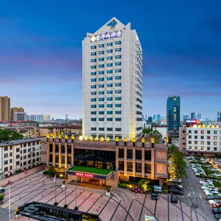 Linyi Ronghua Hotel (People's Square Railway Station)
