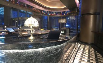 Grand Madison (Qingdao Wusi Square Sea View)