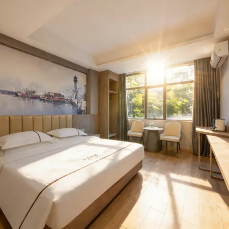 A Home Hotel (Jinjiang Coach Station)